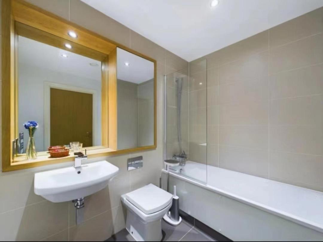 Homestay Room With Stunning Thames River View Londres Extérieur photo